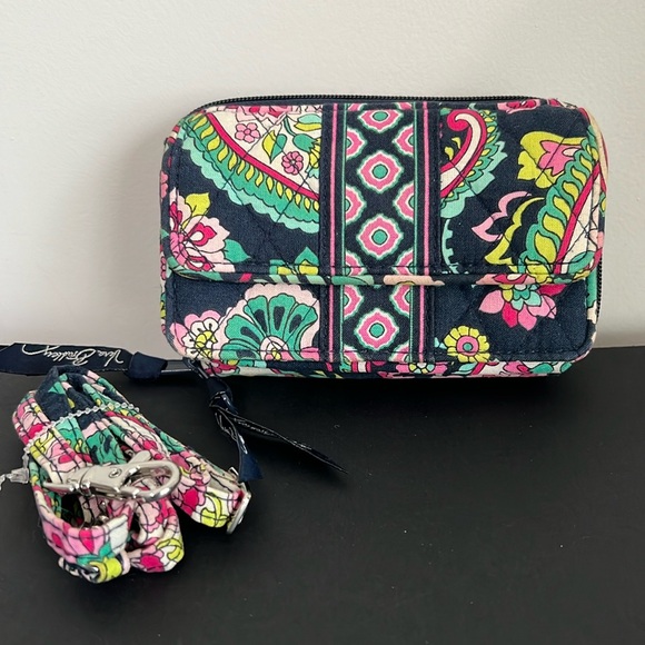 Vera Bradley Handbags - Vera Bradley Small Crossbody NWOT